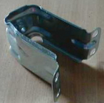Кронштейн усилителя бампера переднего левый пластиковый
